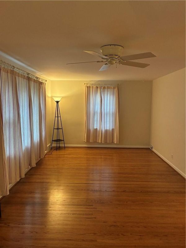 94 Shorewood Dr - Photo 3 of 22