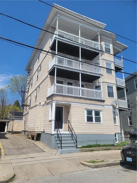 69 Fales St - Photo 2 of 8