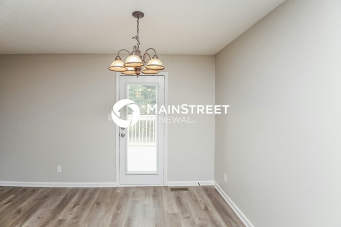 923 S Lassetter Cir - Photo 7 of 17