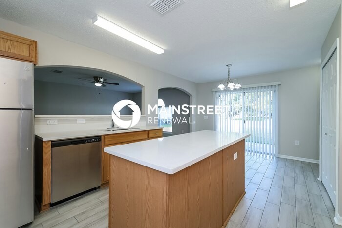 2103 Whispering Trails Blvd - Photo 7 of 16