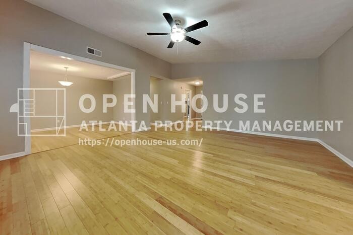 2535 Wildflower Ln - Photo 4 of 21
