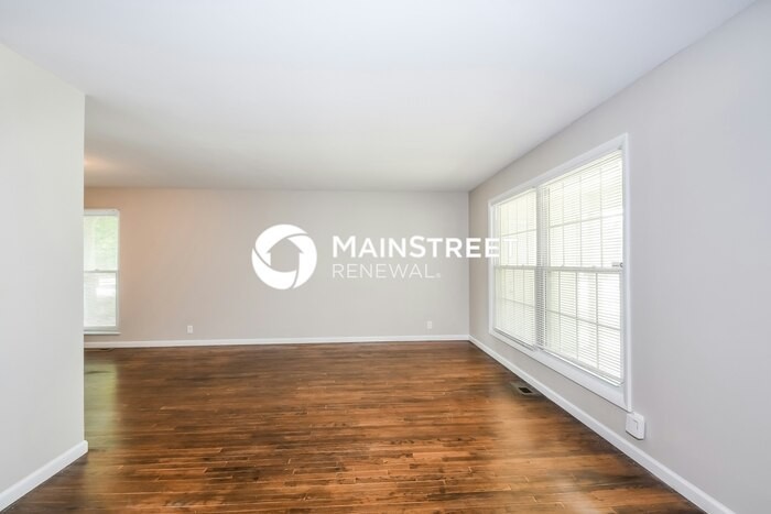 3010 Chadwick Dr - Photo 5 of 16