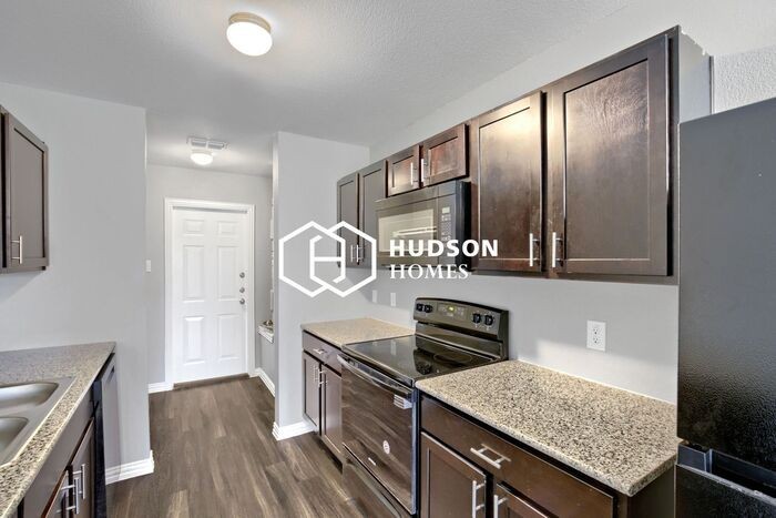 6137 Choctaw Dr - Photo 6 of 14