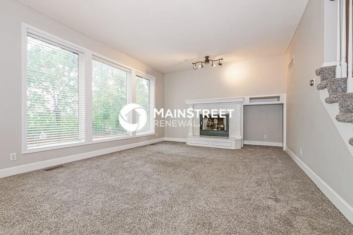 5630 N Delta Ave - Photo 3 of 18