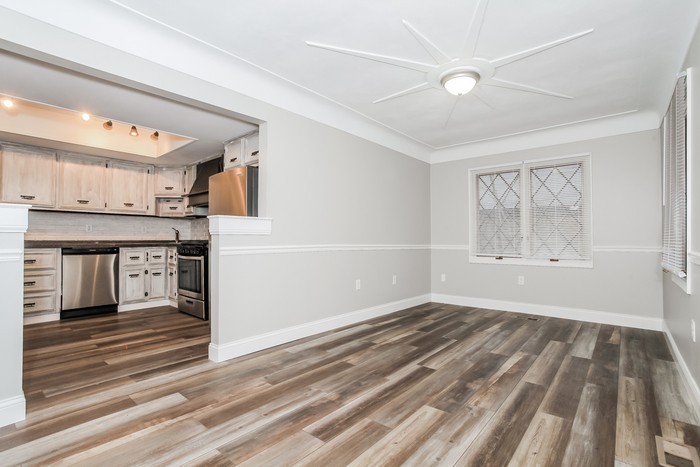 198 Webbshaw Dr - Photo 6 of 12