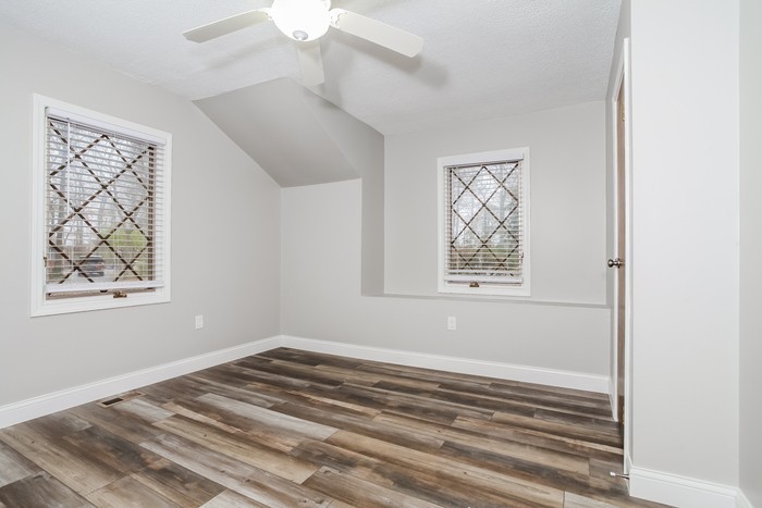 198 Webbshaw Dr - Photo 7 of 12