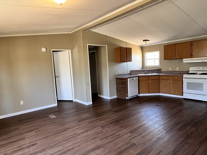 6395 Dogwood Way - Photo 3 of 10