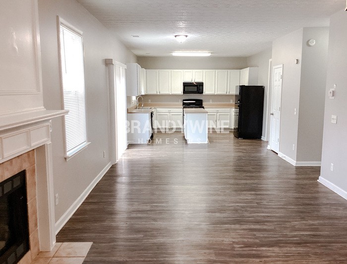 3641 Cape Ln - Photo 7 of 33