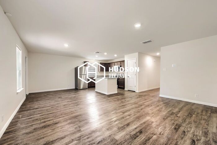 2607 Crater Dr - Photo 4 of 14