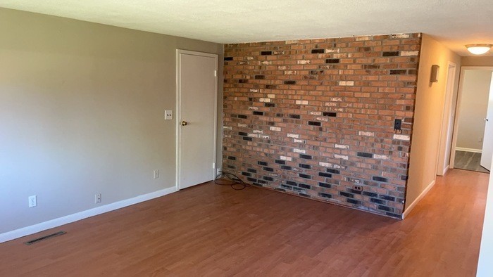 2610 Ipsen Ct - Photo 4 of 28