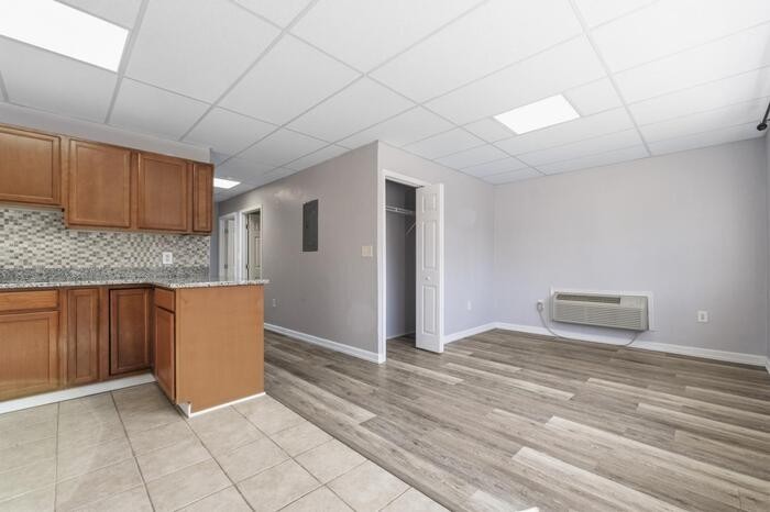 200 York St #1 - Photo 4 of 25