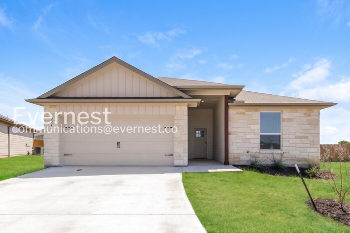 2247 Hornbeam St - Photo 2 of 22