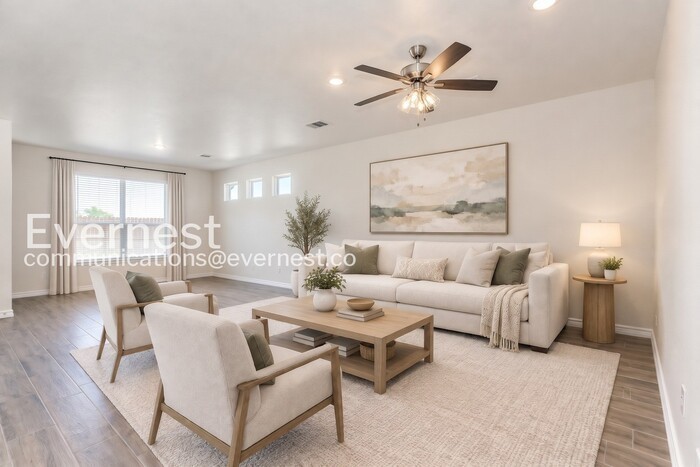 2247 Hornbeam St - Photo 4 of 22