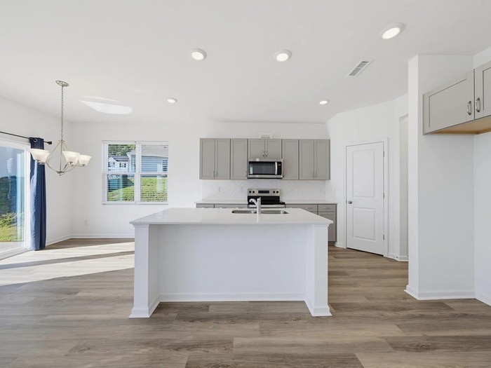 87 Furley St - Photo 7 of 37