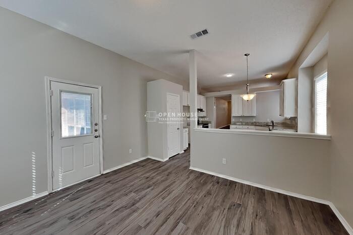 8808 Elbe Trl - Photo 6 of 21