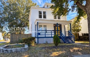 featured image of 2815 2nd Ave