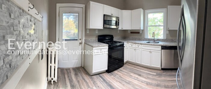 2815 2nd Ave - Photo 3 of 29