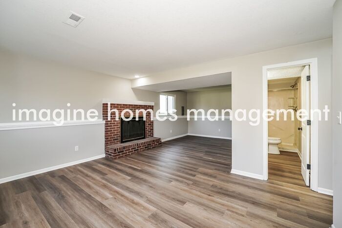 1072 Crow Trl - Photo 5 of 18