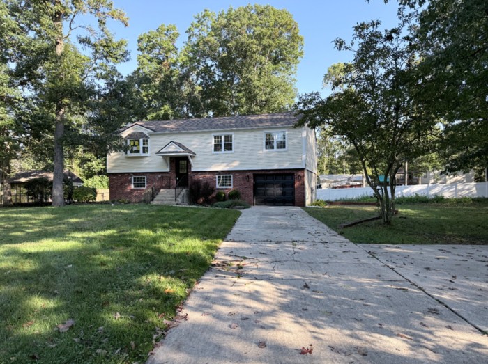 4 Cranberry Ct - Photo 2 of 50
