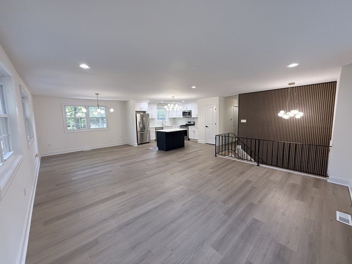 4 Cranberry Ct - Photo 5 of 50