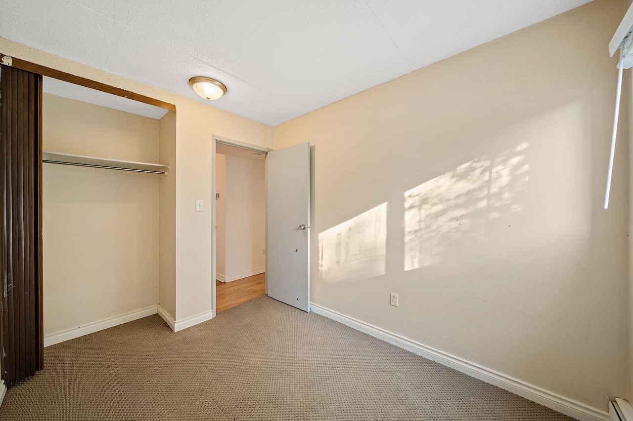 319 Apartment Building - Photo 7 of 9