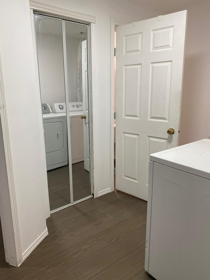72B Tarington Manor Ne - Photo 2 of 11