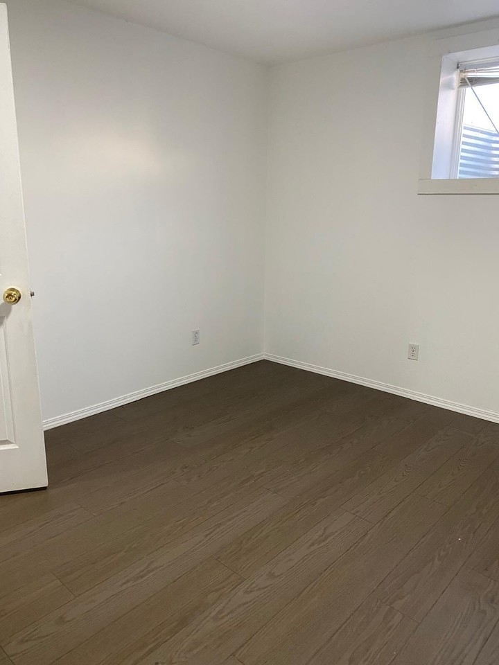 72B Tarington Manor Ne - Photo 4 of 11