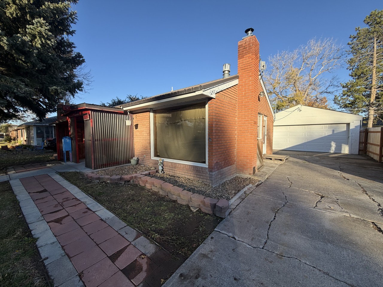 1085 Cathryn Ave #NA - Photo 6 of 10