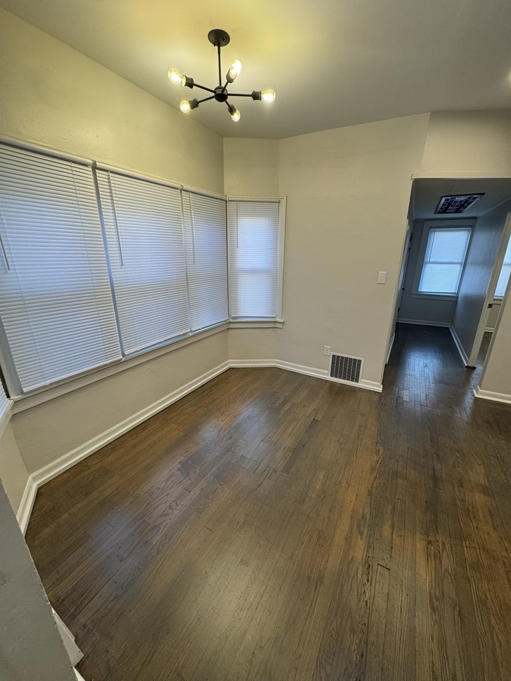 3824 S Iowa Ave - Photo 5 of 13