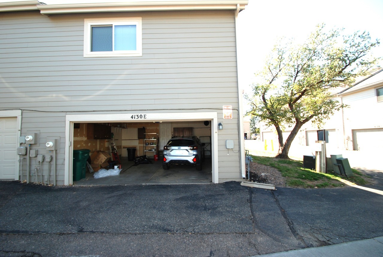 4130 S Evanston Cir #E - Photo 3 of 19