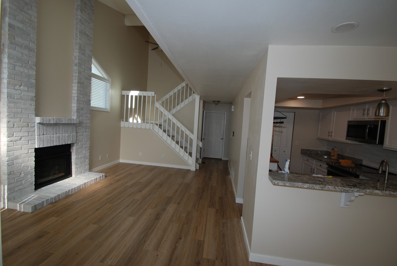 4130 S Evanston Cir #E - Photo 5 of 19
