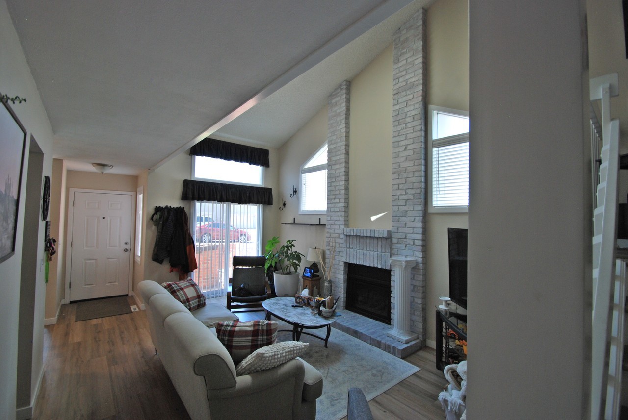 4130 S Evanston Cir #E - Photo 6 of 19