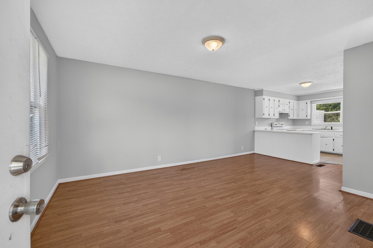 128B Batey Cir #B - Photo 5 of 16