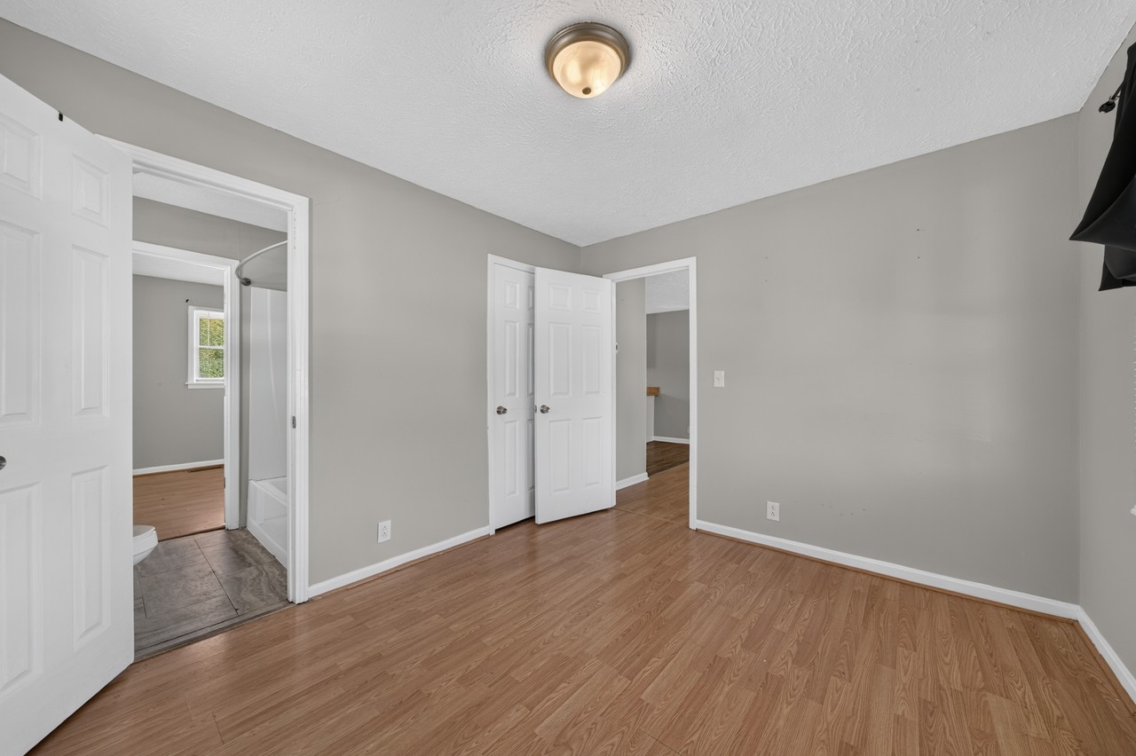 128A Batey Cir #A - Photo 6 of 16