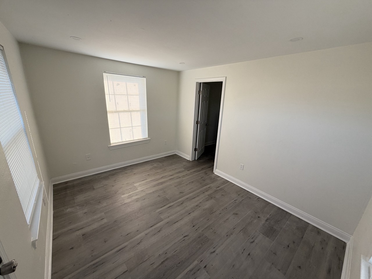2514 S Tonti St #1A - Photo 3 of 6