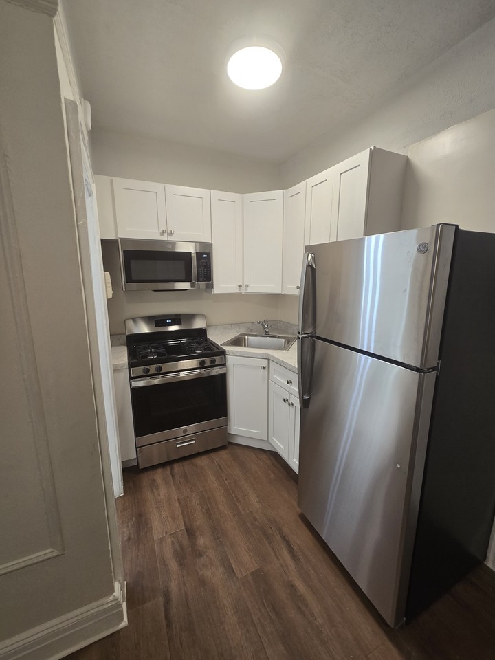 42 Kelly Parkway #302
