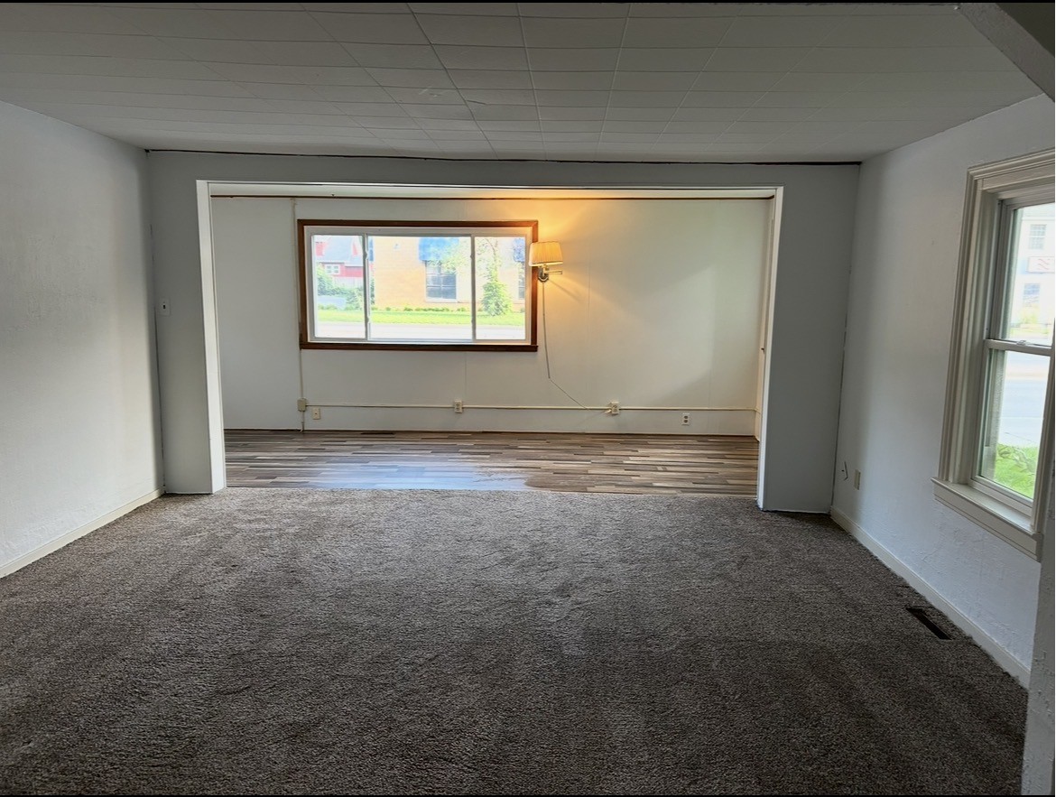 631 W Broadway Ave #NA - Photo 2 of 8