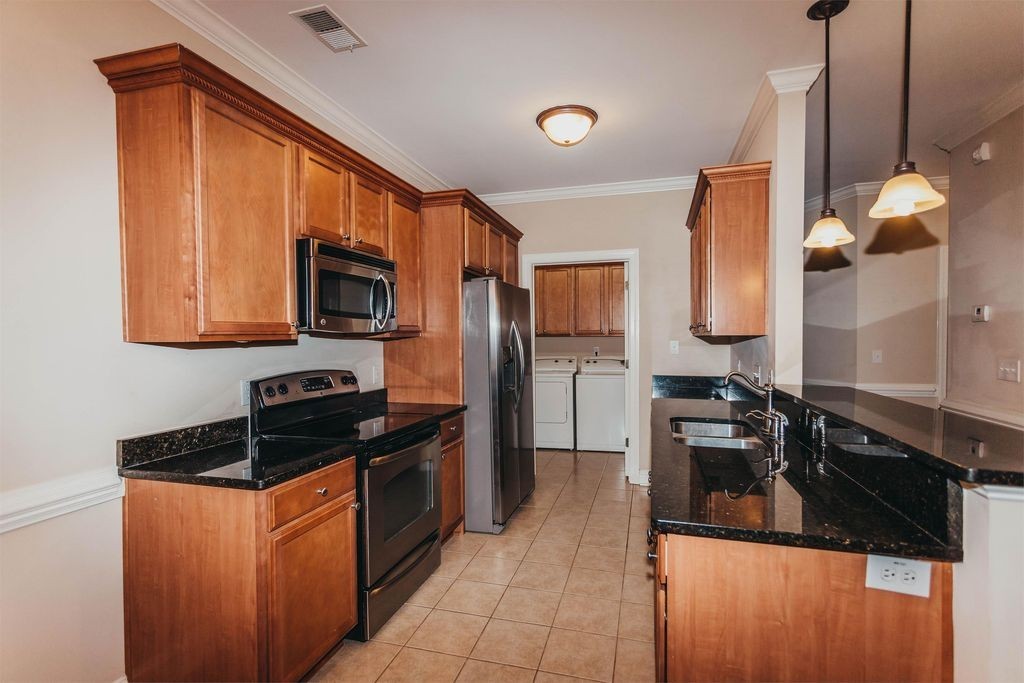 185 Gallery Dr #201 - Photo 5 of 20