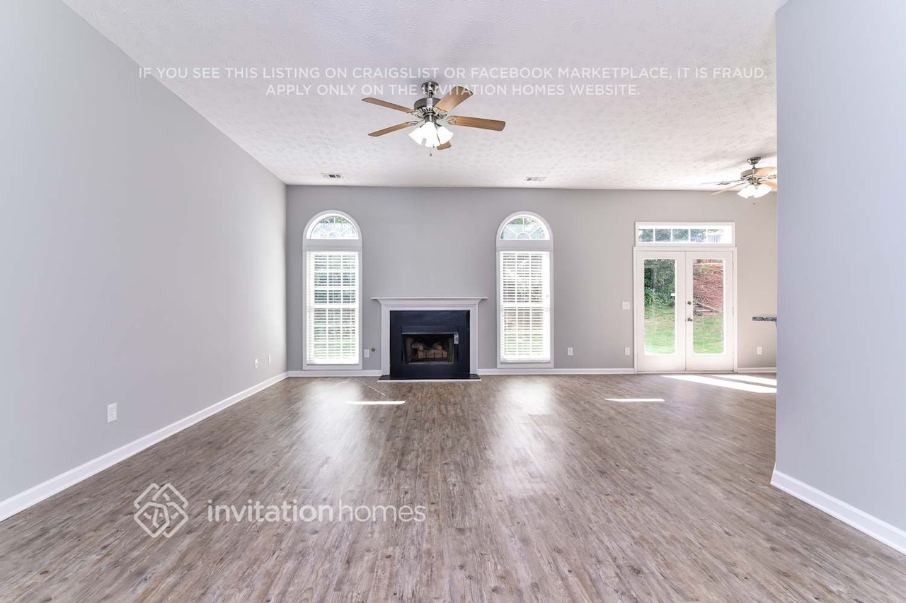2860 White Blossom Ln - Photo 3 of 21