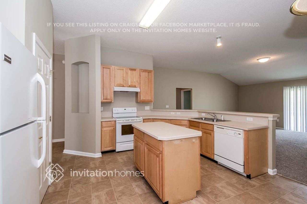 3059 Tower Oaks Dr - Photo 5 of 21