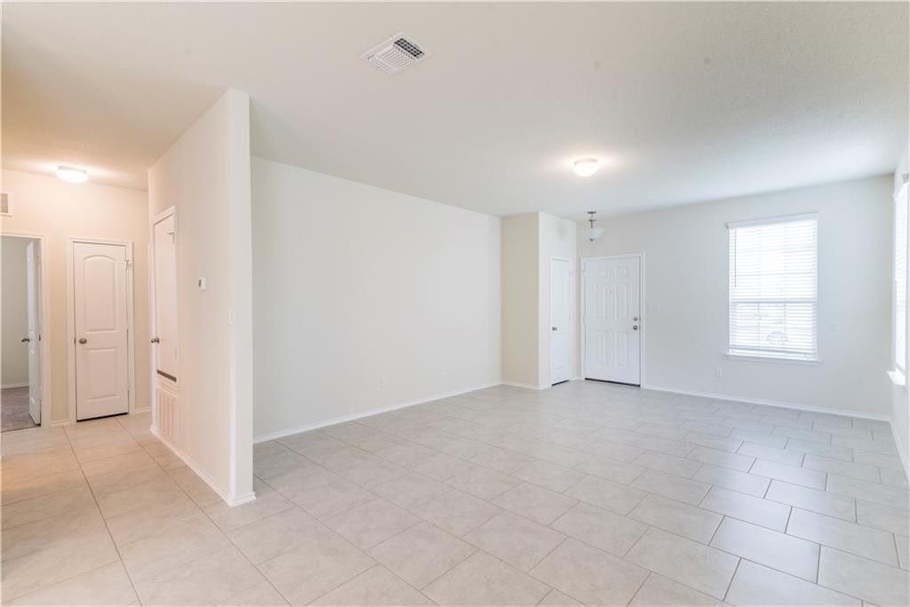 1528 Cliffbrake Way #1 - Photo 3 of 13