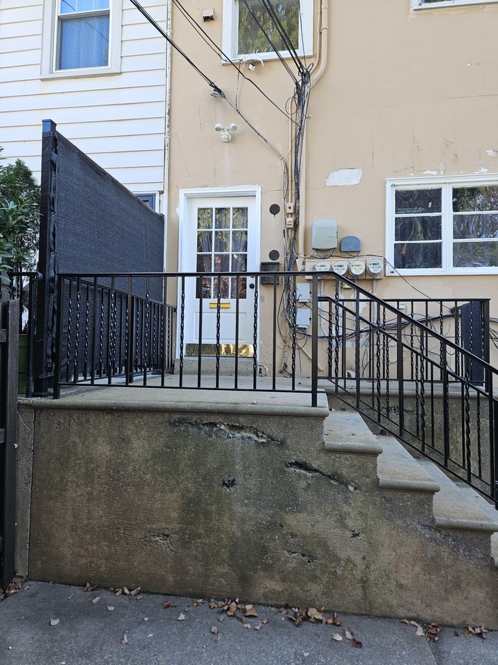 209 N 17th St #3 - Photo 4 of 18