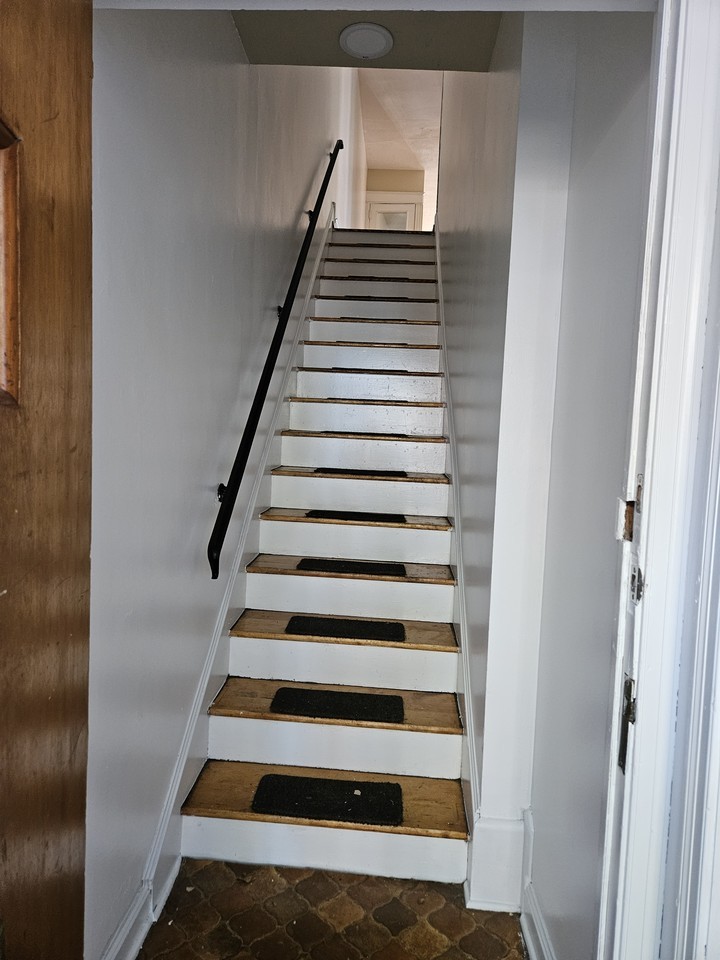 209 N 17th St #3 - Photo 6 of 18