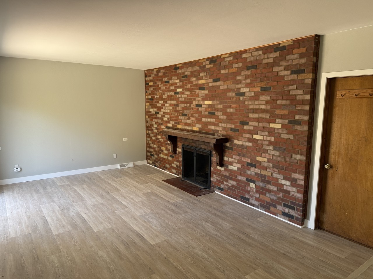 6019 Vivian St #1 - Photo 4 of 13