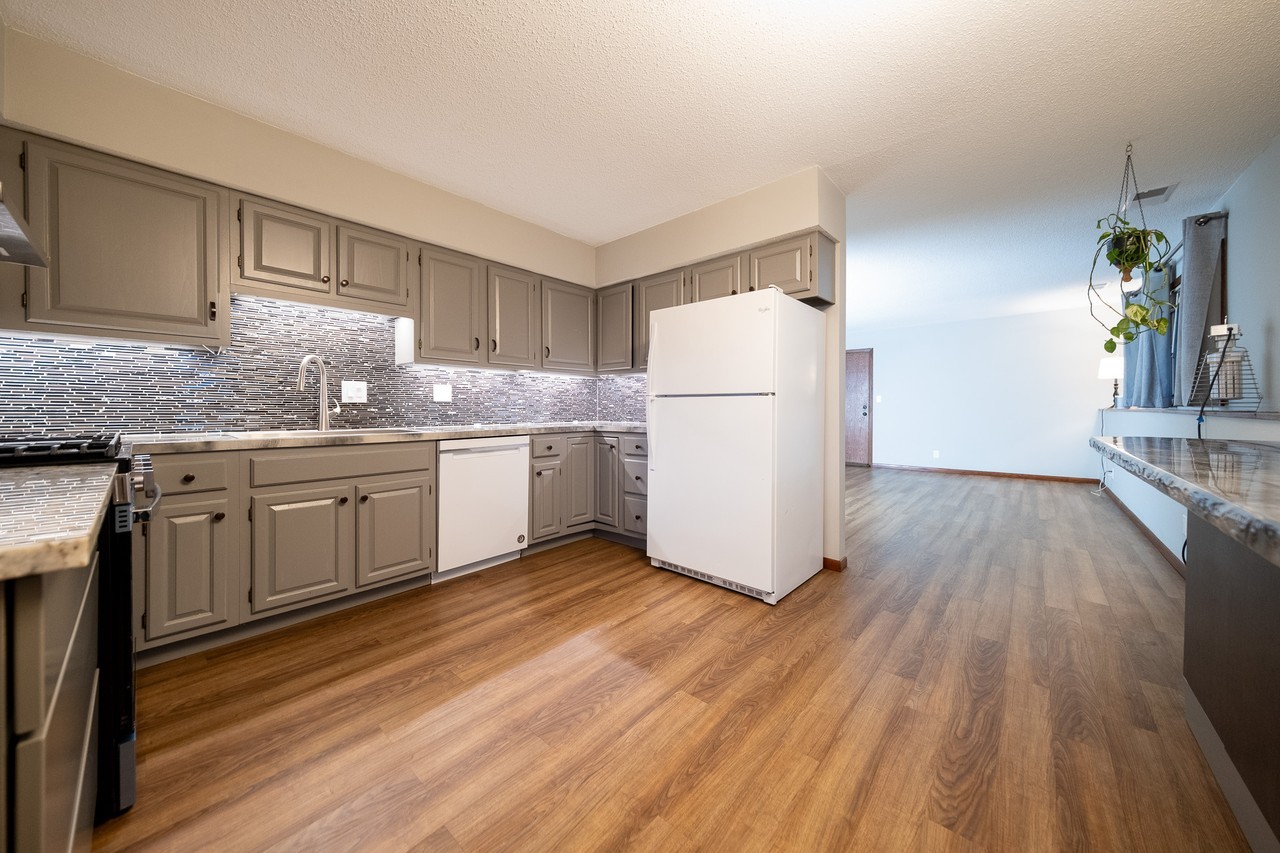 2101 24th Ave S #1 - Photo 6 of 18