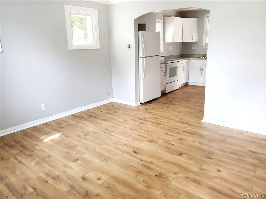 19135 Westmore St #1 - Photo 4 of 10