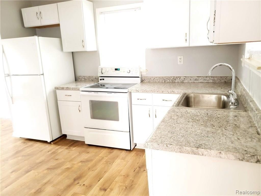 19135 Westmore St #1 - Photo 5 of 10