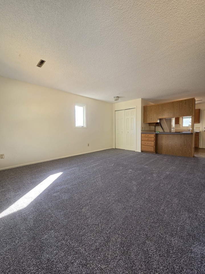 728 N 14th St #728 - Photo 3 of 8