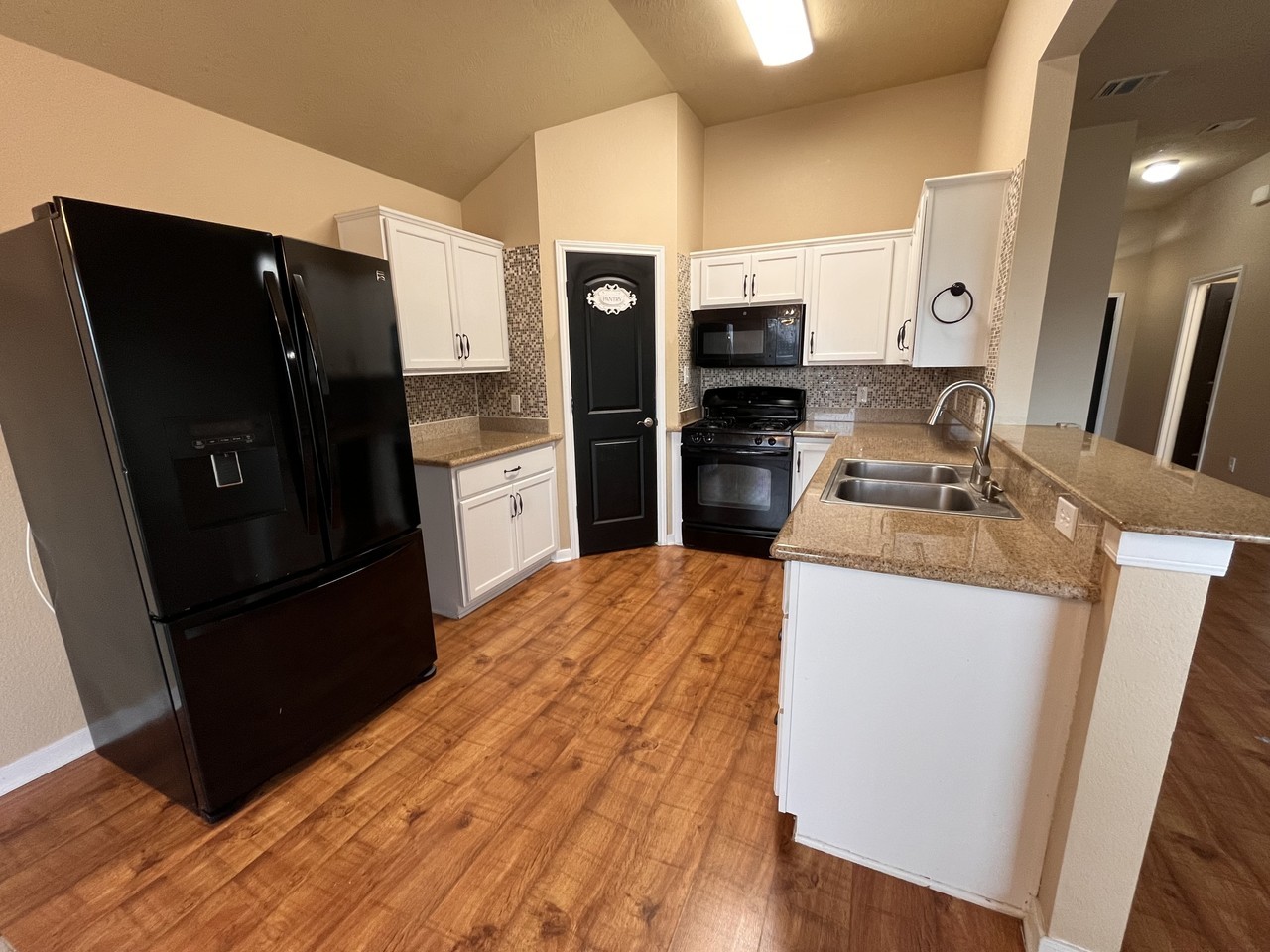 407 Laney St #1 - Photo 2 of 11