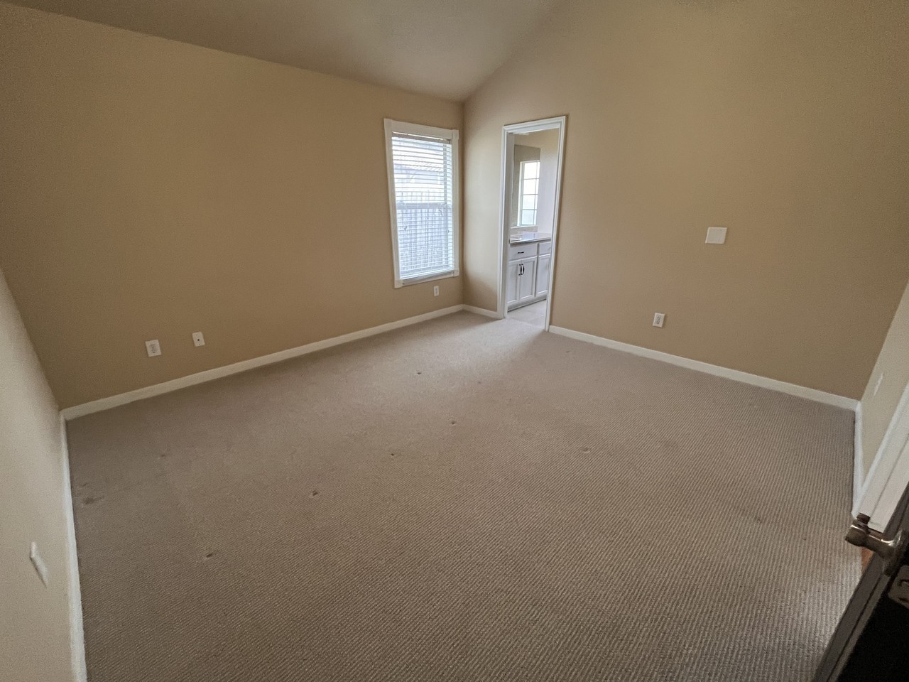 407 Laney St #1 - Photo 5 of 11